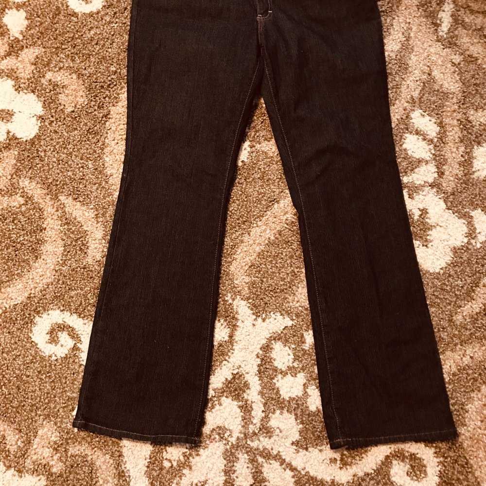 Jeans - Picture 2 of 4